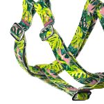 Monstera levelek rózsaszín alapon - Belelépős Kutyahám - Tropical Monstera Leaves on Pink - april & june