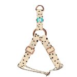 Fekete foltok bézs alapon - Belelépős Kutyahám - april & june